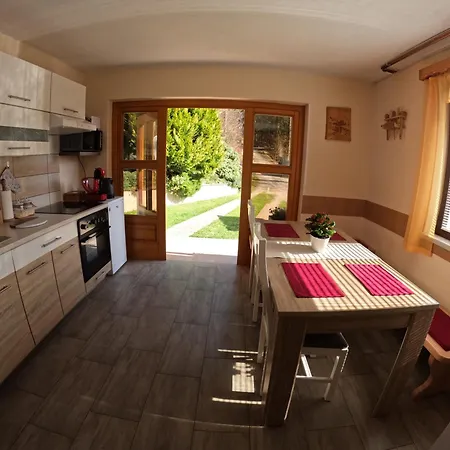 Forest Peace, Lavrovec Ferienhaus Hlevni Vrh