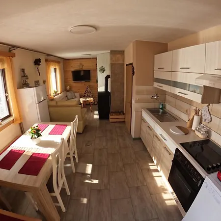 Tatil Evi Forest Peace, Lavrovec Hlevni Vrh