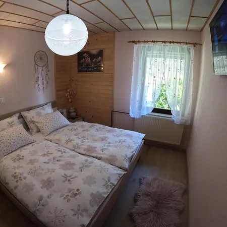 Forest Peace, Lavrovec *