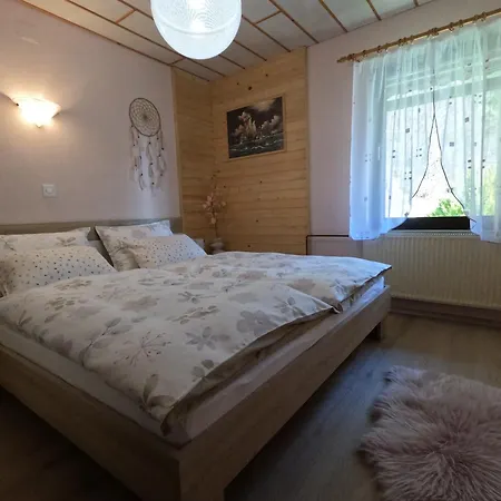 Forest Peace, Lavrovec *