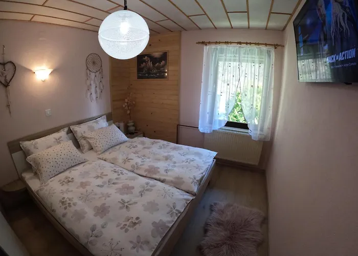 Forest Peace, Lavrovec *