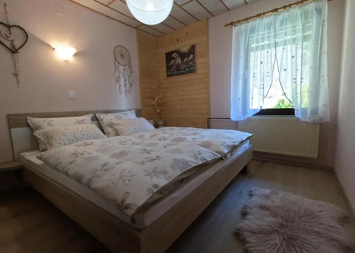 Forest Peace, Lavrovec *