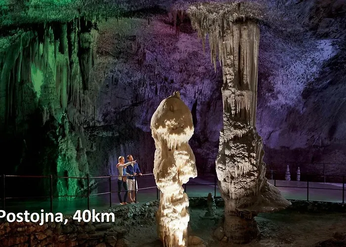 別荘 Forest Peace, Lavrovec